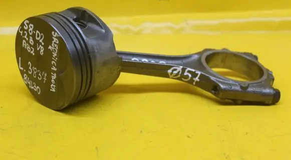 Audi A8 S8 D2 4D Piston with connecting rod 83L40 077B
