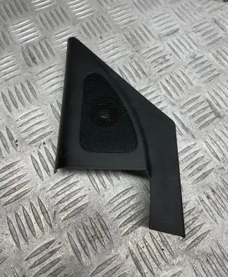 Hyundai Santa Fe Front door high frequency speaker 876502w011