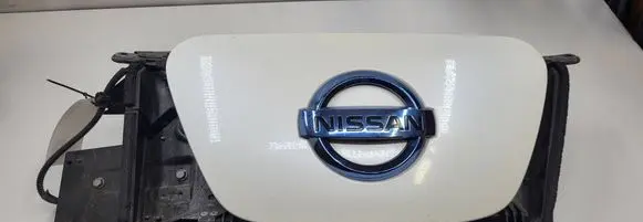 Nissan Leaf I (ZE0) Electric car charge socket cover 657373NK1B