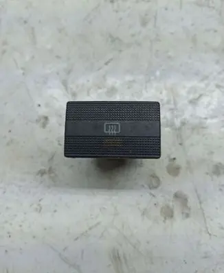 Volkswagen PASSAT B4 Windscreen/window heater switch