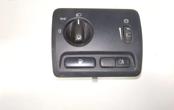 Volvo V70 Light switch 8691752