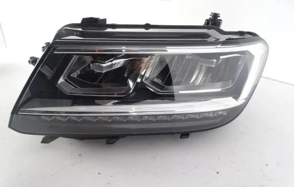 Volkswagen Tiguan Headlight/headlamp 5NB941035D