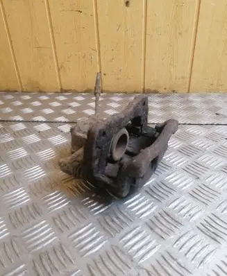 Chrysler PT Cruiser Front brake caliper 