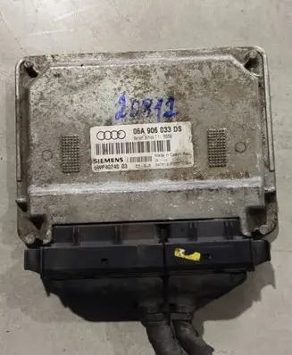 Audi A3 S3 8P Engine control unit/module 06a906033ds