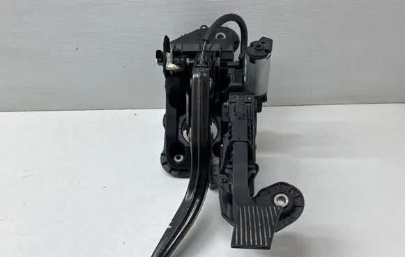 Ram 1500 Pedal assembly 68267286AB 93446301 082203