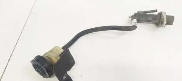 Chrysler PT Cruiser Brake fluid reservoir 