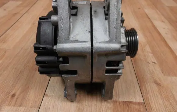 KIA Stinger Generator/alternator 373003L001