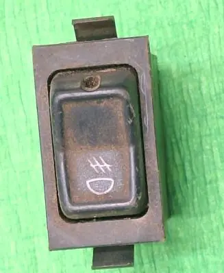Volkswagen PASSAT B2 Fog light switch 321941535B