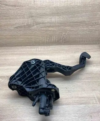 Volkswagen PASSAT B6 Clutch pedal 1K0721796 1K2721059DL