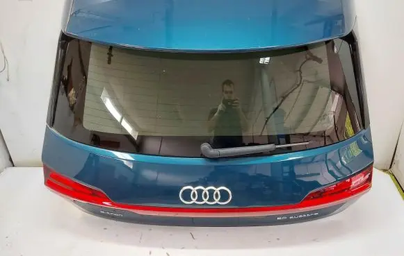 Tailgate/trunk/boot lid
