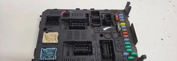 Citroen C5 Comfort/convenience module 966405908001 BSI04EV 0240508