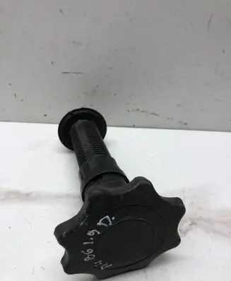 Audi A4 S4 B6 8E 8H Spare wheel bolt