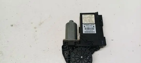 Audi A4 S4 B6 8E 8H Front door window regulator motor 8E1959802B
