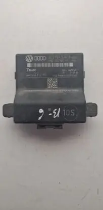 Volkswagen PASSAT CC Gateway control module 3C0907530N 28403223 3C0907951