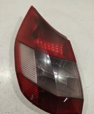 Renault Scenic II - Grand scenic II Rear/tail lights 8200127704