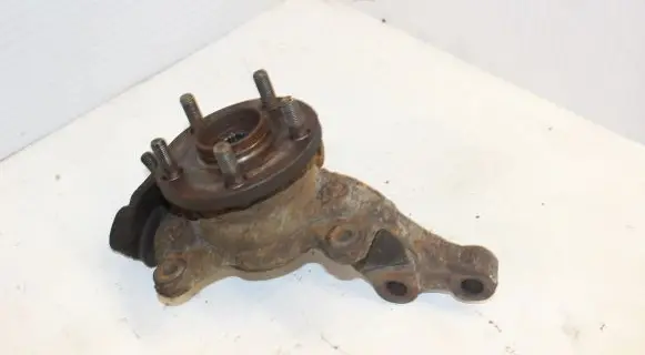 Toyota Avensis T250 Front wheel hub spindle knuckle