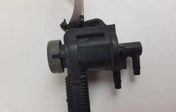 Audi A6 S6 C6 4F Turbo solenoid valve 1J0906283C