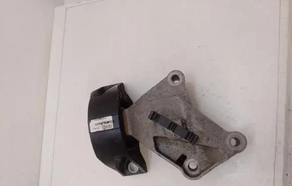 Renault Clio IV Engine mount vacuum valve 113752043r