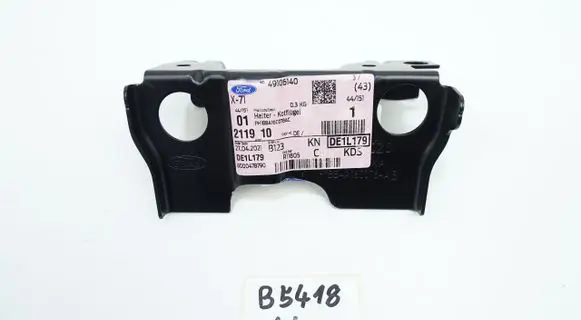 Ford Fiesta Fender mounting bracket A16C078