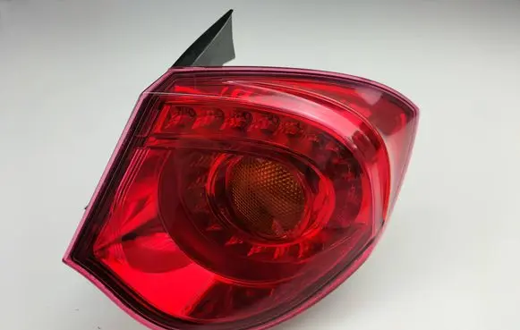 Alfa Romeo Giulietta Rear/tail lights 0050513612