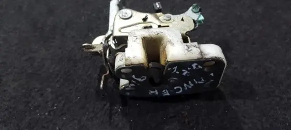 Mitsubishi Lancer Rear door lock
