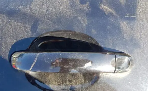 Volkswagen Jetta V Front door exterior handle