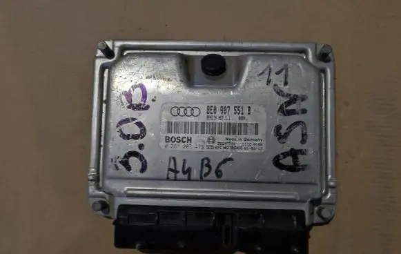 Audi A4 S4 B6 8E 8H Engine control unit/module 8E0907551B