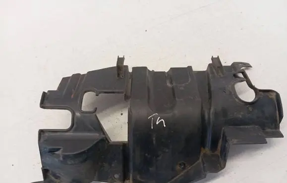 Volkswagen Transporter - Caravelle T4 Battery tray heat shield 7D0915438C