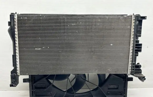 Volvo XC60 Coolant radiator 31368232 31657360