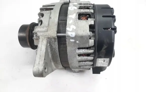 Hyundai Tucson TL Generator/alternator 373002B960