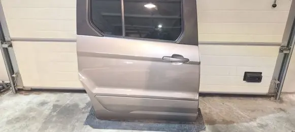 Ford Grand Tourneo Connect Rear door 