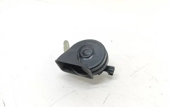 Volvo V40 Horn signal A046522 00240820