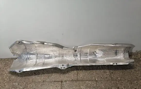 Lexus ES 250 - 300 - 330 Exhaust heat shield