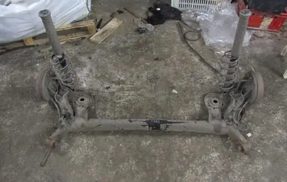 Peugeot 307 Rear axle beam 1111