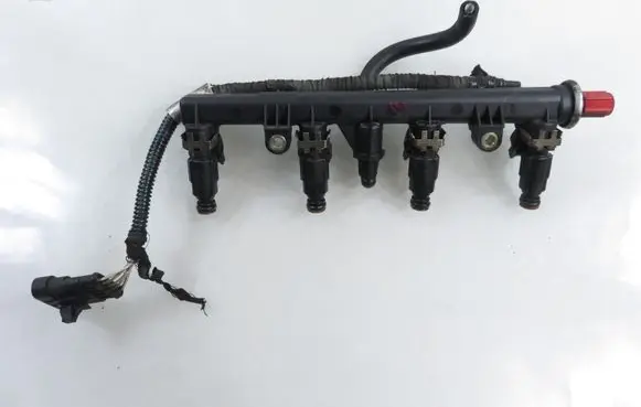Fuel main line pipe