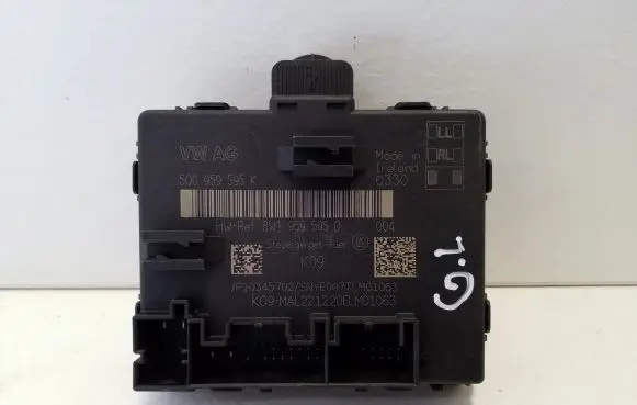 Audi Q3 F3 Door control unit/module 5Q0959595K 8W1959595D