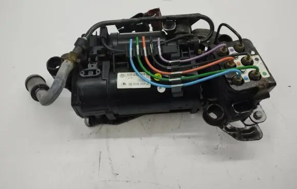 Bentley Flying Spur Air suspension compressor/pump 3D0616005K