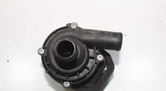 Mercedes-Benz GLA W156 Electric auxiliary coolant/water pump A0005000686