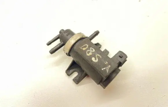 Volvo S80 Vacuum valve 1H0906627