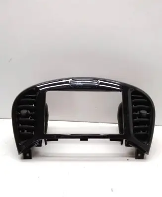 Nissan Juke I F15 Radio/GPS head unit trim 