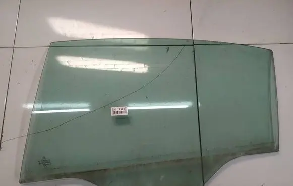 Citroen C4 I Rear door window glass AS2