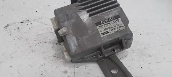 Toyota Corolla E120 E130 Power steering control unit/module 8965002010