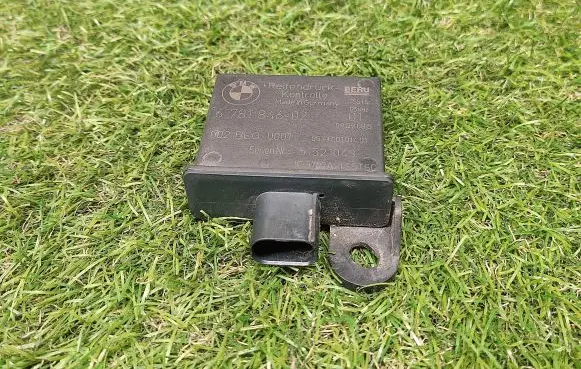 BMW 3 E90 E91 Tire pressure sensor 6781846 678184602