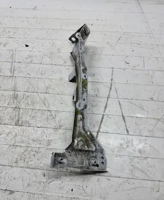Audi A4 S4 B9 8W Fender mounting bracket 8w0821136c