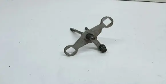 BMW X3 F25 Fuel Injector clamp holder 