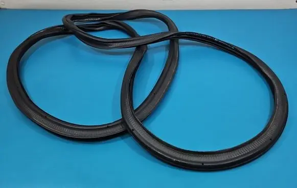 Skoda Kamiq Seal rubber (tailgate) 658827705 IMPRK1553708