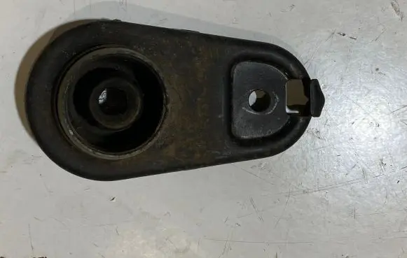 Ford Mustang VI Muffler mount bracket/holder FR335A242A