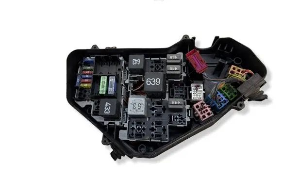 Volkswagen Touareg I Fuse module 7L0937503D