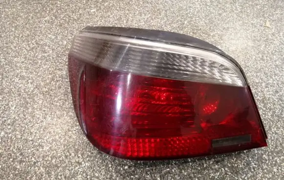 BMW 5 E60 E61 Rear/tail lights 6910767
