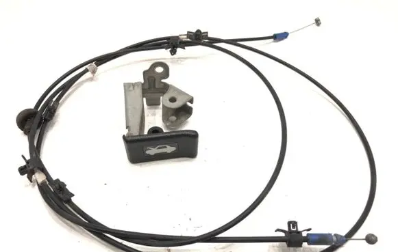 Honda CR-V Engine bonnet/hood lock release cable 